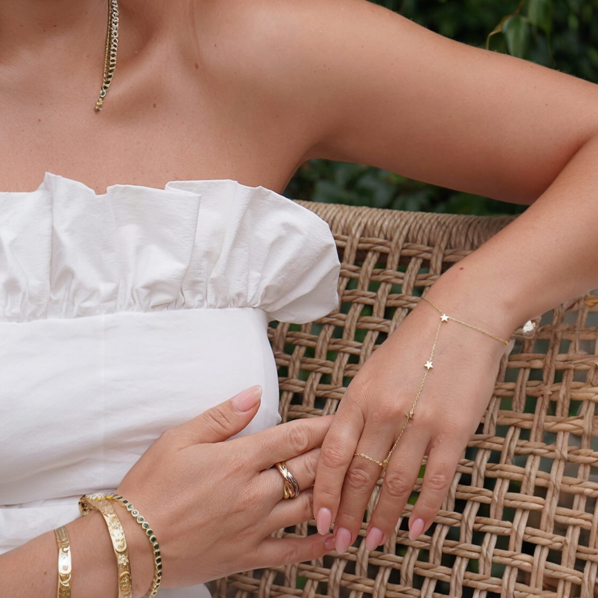Stellar Hand Chain